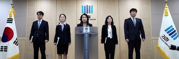 성추행 사건의 진상규명과 피해회복을 위한 진상 조사단장 조희진 검사장이 26일 오전 서울 송파구 서울동부지방검찰청에서 검찰 내 성추행 및 인사불이익 의혹과 관련된 수사결과 발표를 하고 있다. (사진=newsis)